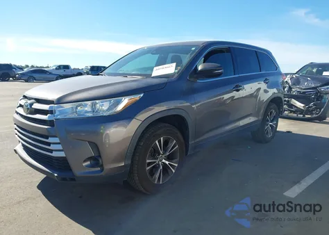2019 Toyota Highlander Le z USA, uszkodzony, nr VIN 5TDZZRFH5KS333762